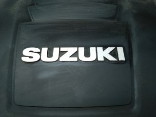 bontott SUZUKI KIZASHI Felső Motorburkolat