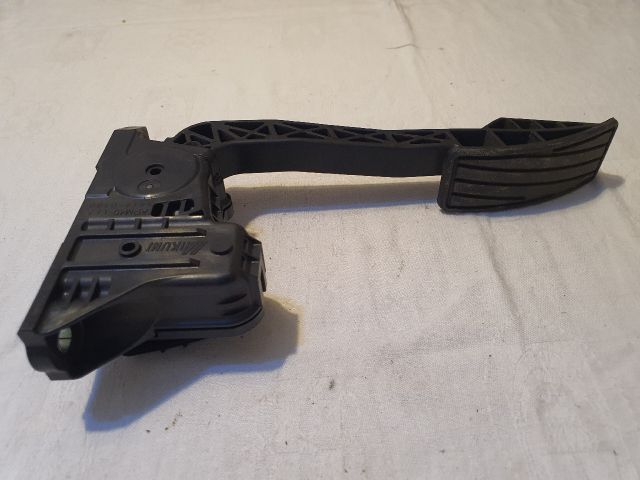 bontott SUZUKI KIZASHI Gázpedál (Elektromos)