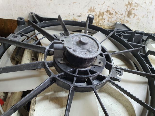 bontott SUZUKI KIZASHI Hűtőventilátor