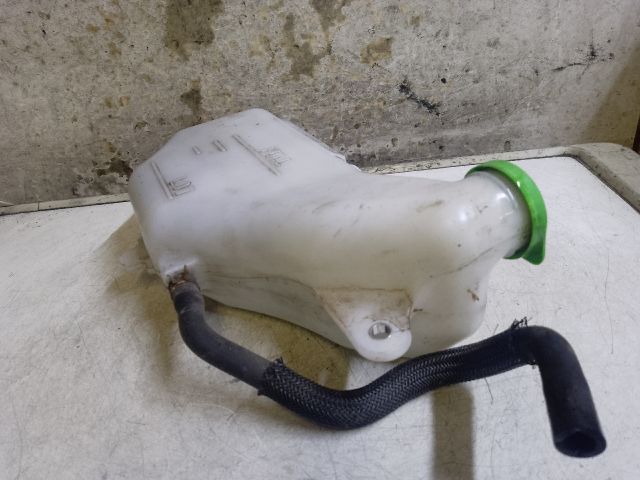 bontott SUZUKI KIZASHI Kiegyenlítő Tartály