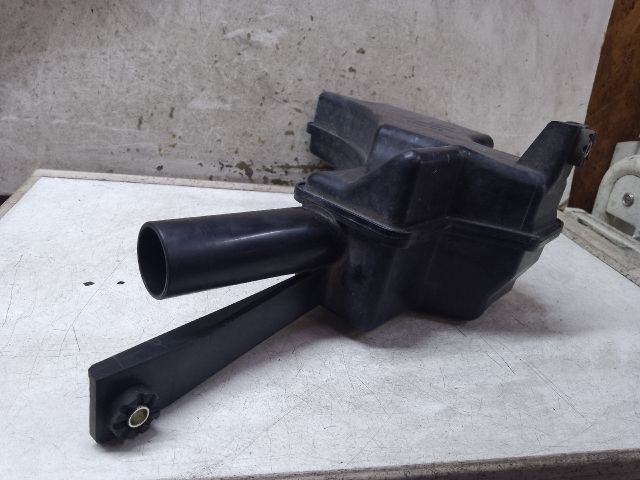 bontott SUZUKI KIZASHI Rezonátor