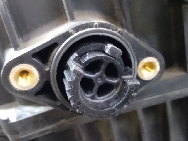 bontott SUZUKI KIZASHI Szívósor