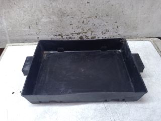 bontott SUZUKI KIZASHI Akkumulátor Tartó