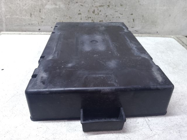 bontott SUZUKI KIZASHI Akkumulátor Tartó