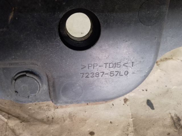 bontott SUZUKI KIZASHI Alsó Kereszttartó