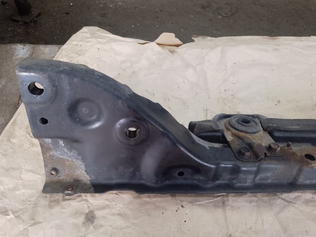 bontott SUZUKI KIZASHI Alsó Kereszttartó