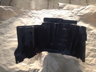 bontott SUZUKI KIZASHI Bal első Első Dobbetét (Kerékjárati, Műanyag)