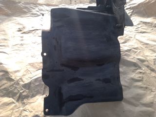 bontott SUZUKI KIZASHI Bal első Első Dobbetét (Kerékjárati, Műanyag)