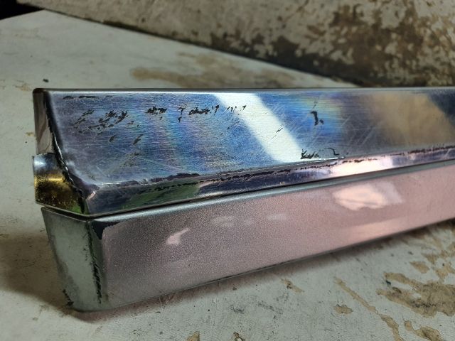 bontott SUZUKI KIZASHI Bal hátsó Ajtó Díszléc