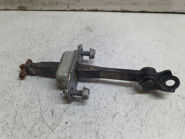 bontott SUZUKI KIZASHI Bal hátsó Ajtóhatároló