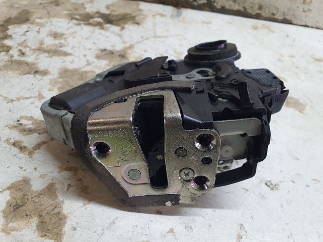 bontott SUZUKI KIZASHI Bal hátsó Ajtózár