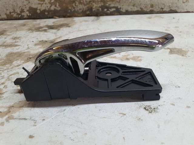 bontott SUZUKI KIZASHI Bal hátsó Belső Kilincs