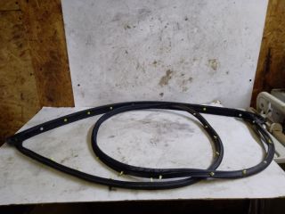 bontott SUZUKI KIZASHI Bal hátsó Gumikéder