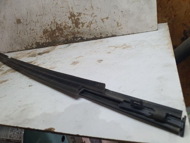 bontott SUZUKI KIZASHI Bal hátsó Vízlehúzó Gumicsík