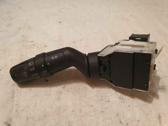 bontott SUZUKI KIZASHI Bal Kormánykapcsoló Irányjelző