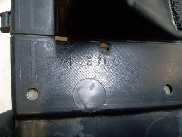 bontott SUZUKI KIZASHI Bal Levélrács Záróvég