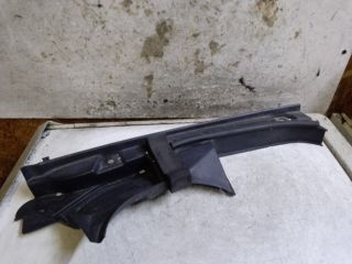 bontott SUZUKI KIZASHI Bal Levélrács Záróvég