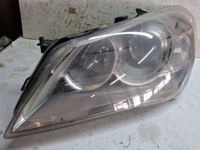 bontott SUZUKI KIZASHI Bal Xenon Fényszóró