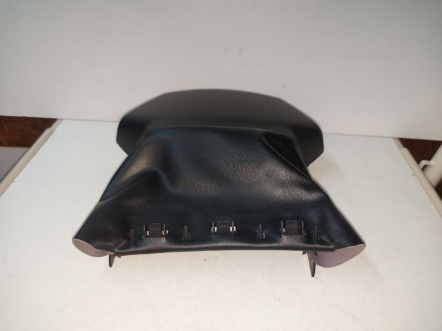 bontott SUZUKI KIZASHI Felső Kormányoszlop Burkolat