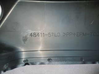 bontott SUZUKI KIZASHI Felső Kormányoszlop Burkolat