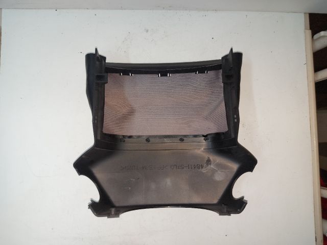 bontott SUZUKI KIZASHI Felső Kormányoszlop Burkolat