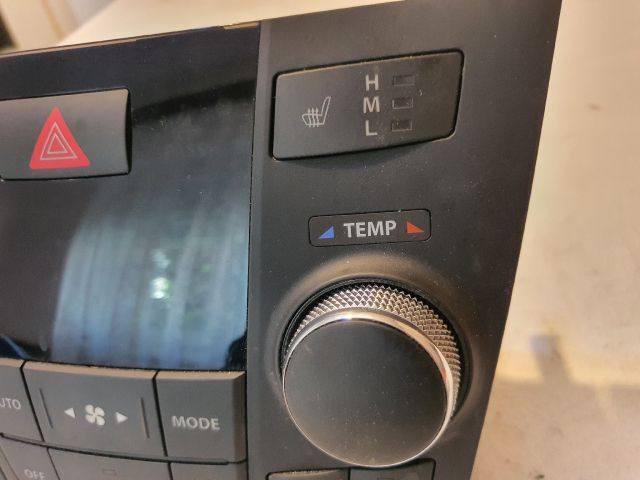 bontott SUZUKI KIZASHI Fűtéskapcsoló (digit klímás)