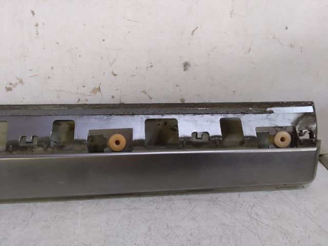 bontott SUZUKI KIZASHI Jobb hátsó Ajtó Díszléc