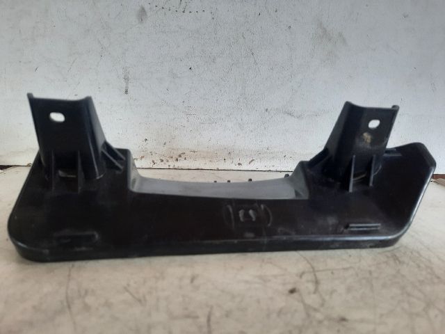 bontott SUZUKI KIZASHI Jobb hátsó Lökhárító Tartó (Műanyag)