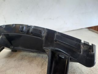 bontott SUZUKI KIZASHI Jobb hátsó Lökhárító Tartó (Műanyag)