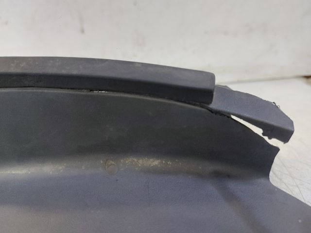 bontott SUZUKI KIZASHI Jobb Levélrács Záróvég