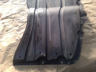 bontott SUZUKI KIZASHI Kartervédő