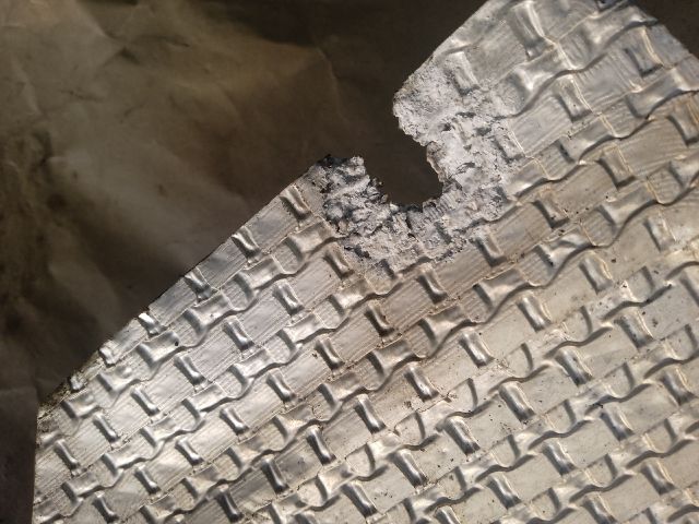 bontott SUZUKI KIZASHI Középső Kipufogó Dob Hővédő Lemez