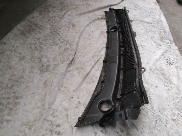 bontott SUZUKI KIZASHI Levélrács