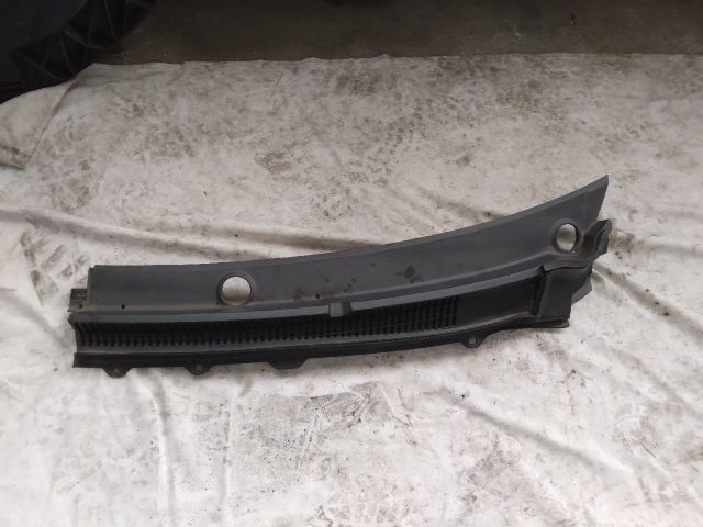 bontott SUZUKI KIZASHI Levélrács