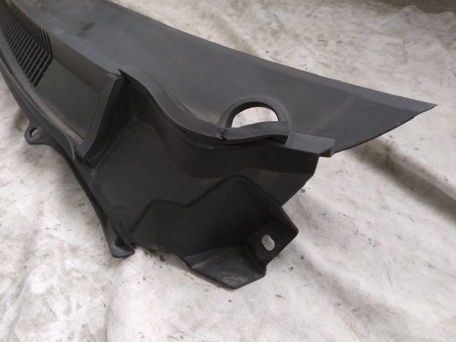 bontott SUZUKI KIZASHI Levélrács