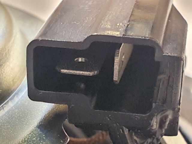 bontott SUZUKI KIZASHI Mélynyomó Hangszóró