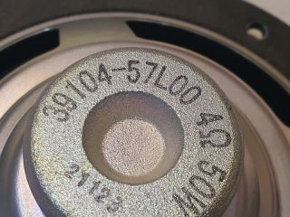 bontott SUZUKI KIZASHI Mélynyomó Hangszóró