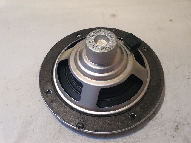 bontott SUZUKI KIZASHI Mélynyomó Hangszóró