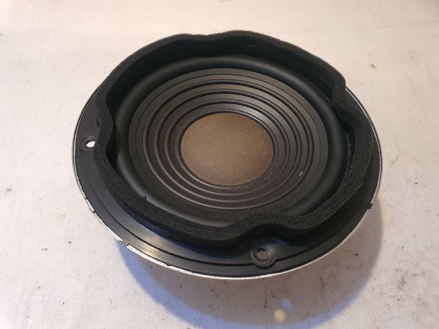 bontott SUZUKI KIZASHI Mélynyomó Hangszóró