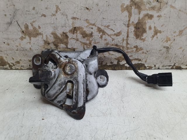 bontott SUZUKI KIZASHI Motorháztető Zárszerkezet