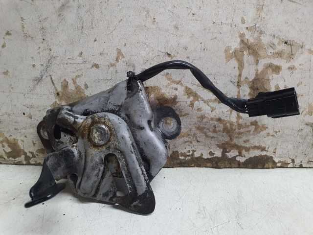 bontott SUZUKI KIZASHI Motorháztető Zárszerkezet