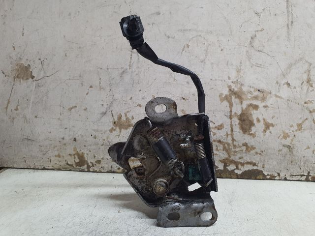 bontott SUZUKI KIZASHI Motorháztető Zárszerkezet