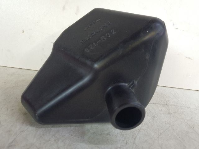 bontott SUZUKI KIZASHI Rezonátor