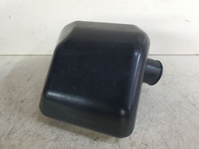 bontott SUZUKI KIZASHI Rezonátor