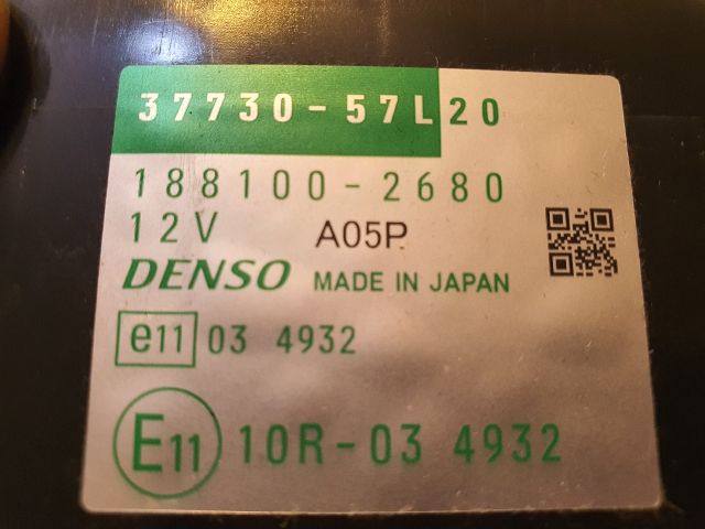 bontott SUZUKI KIZASHI Tolatóradar Elektronika