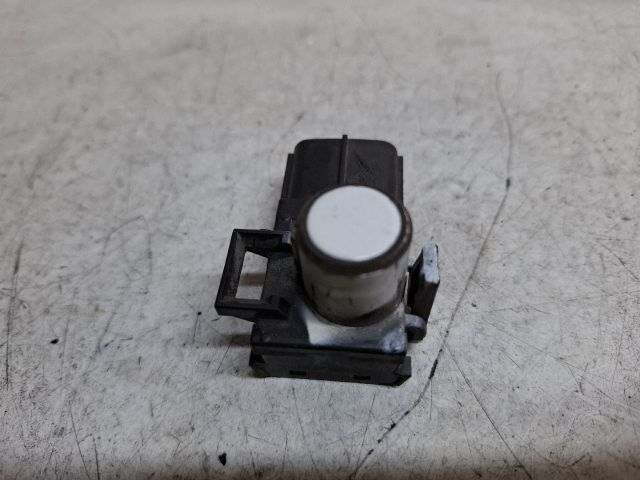 bontott SUZUKI KIZASHI Tolatóradar Fej