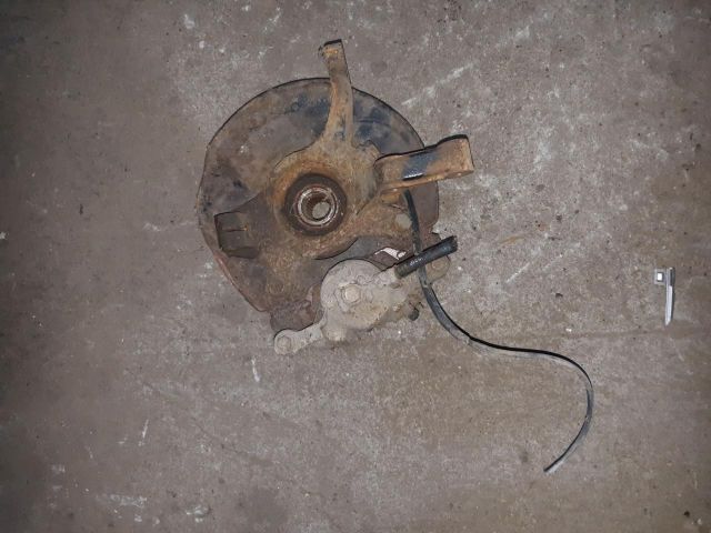 bontott SUZUKI LIANA Bal első Csonkállvány Kerékaggyal