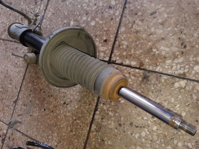 bontott SUZUKI LIANA Bal hátsó Lengéscsillapító