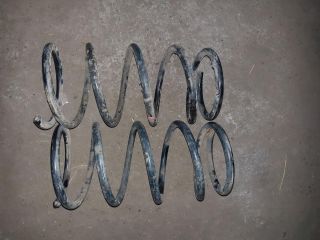 bontott SUZUKI LIANA Hátsó Rugó Pár