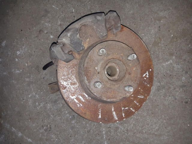 bontott SUZUKI LIANA Jobb első Csonkállvány Kerékaggyal